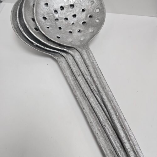 Iwakara Big Spoon (With Holes)